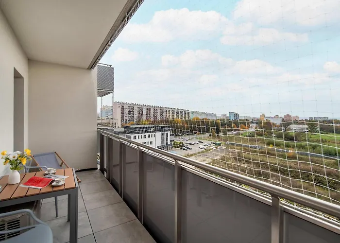 Апартаменти Black And Yellow In Close To The River With Air Conditioned Living By Renters *